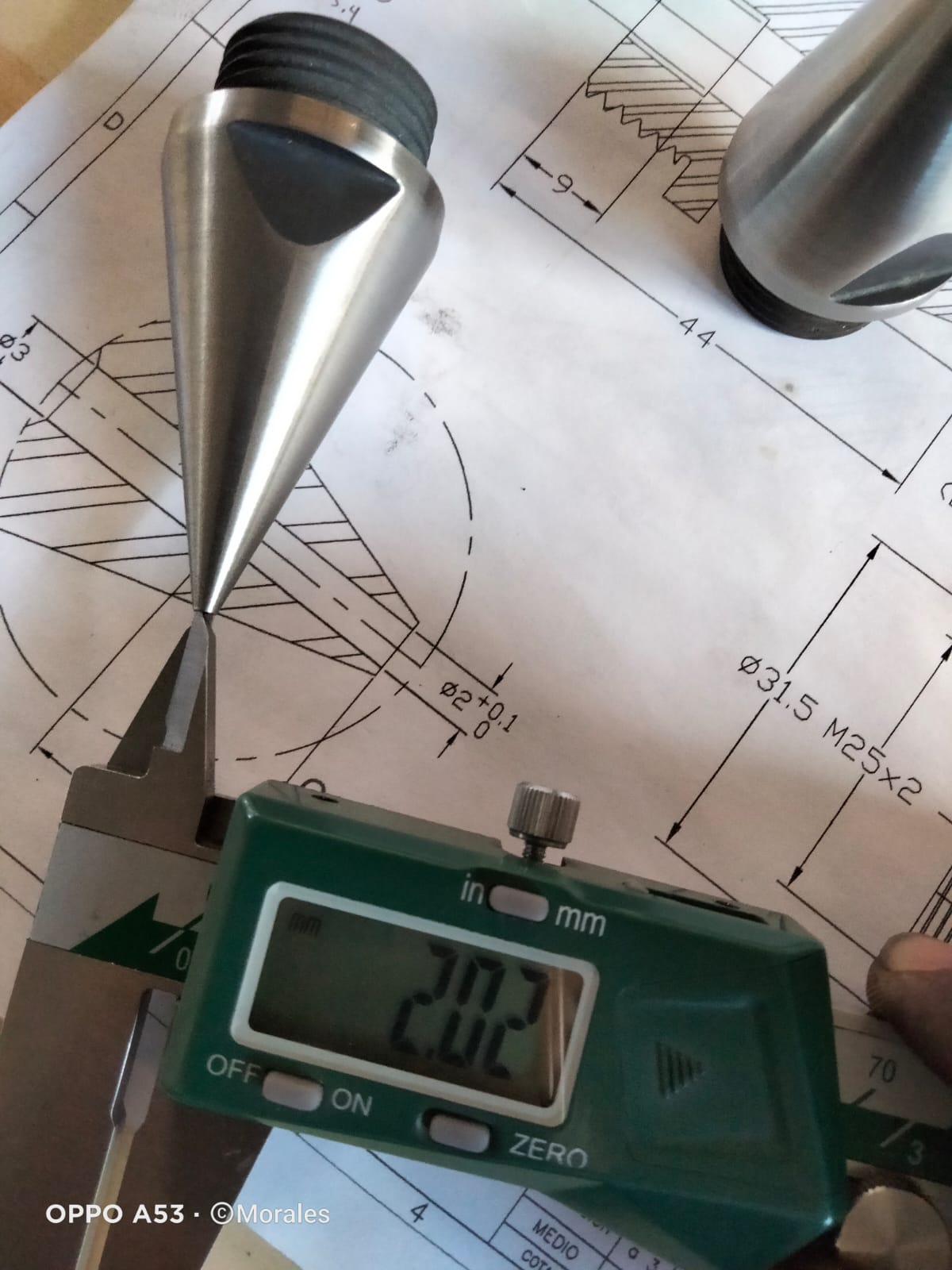 Puntos fijos de torno con plano y calibrador